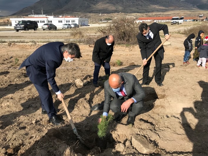 Turhal OSB’de Fidanlar Toprakla Buluştu